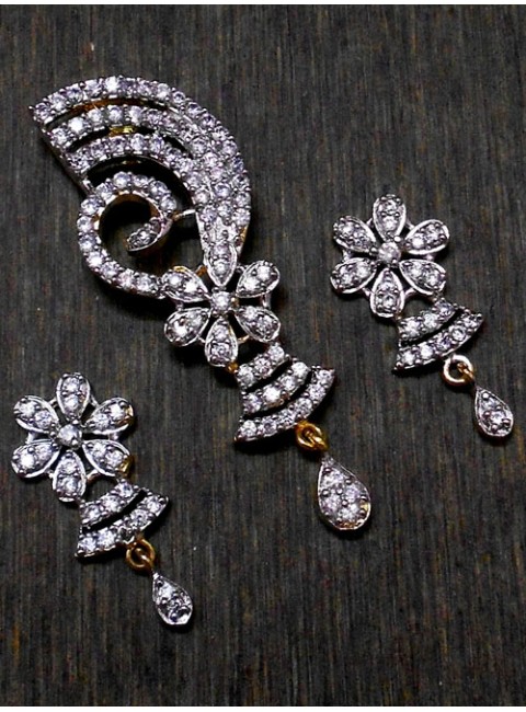 CZ Pendant With Earrings